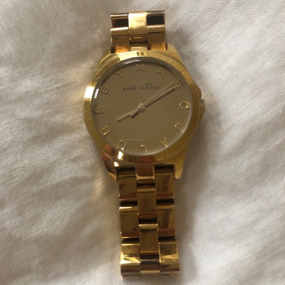 Marc Jacobs Gold Watch - Picture 3 of 7